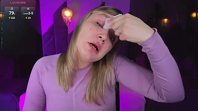 Snapshot of BellaDreamy chatting on March 7, 1:51 pm BellaDreamy online show from March 7, 1:51 pm