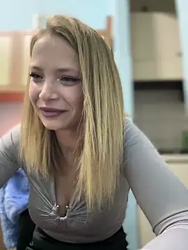 Snapshot of AnastasiaAniess chatting on January 24, 9:47 pm AnastasiaAniess online show from January 24, 9:47 pm