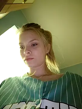 Snapshot of AnastasiaAniess chatting on February 1, 5:37 pm AnastasiaAniess online show from February 1, 5:37 pm