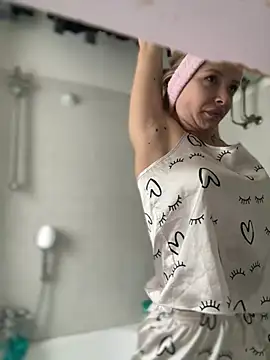 Snapshot of AnastasiaAniess chatting on February 4, 9:49 am AnastasiaAniess online show from February 4, 9:49 am