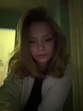 Snapshot of AnastasiaAniess chatting on February 14, 5:09 am AnastasiaAniess online show from February 14, 5:09 am