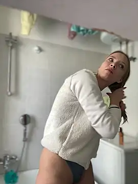 Snapshot of AnastasiaAniess chatting on February 15, 11:50 am AnastasiaAniess online show from February 15, 11:50 am