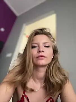 Snapshot of AnastasiaAniess chatting on March 15, 8:37 am AnastasiaAniess online show from March 15, 8:37 am