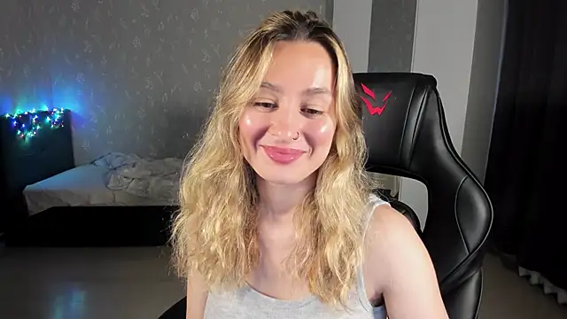 EllaFresh online show from June 18, 2:12 am