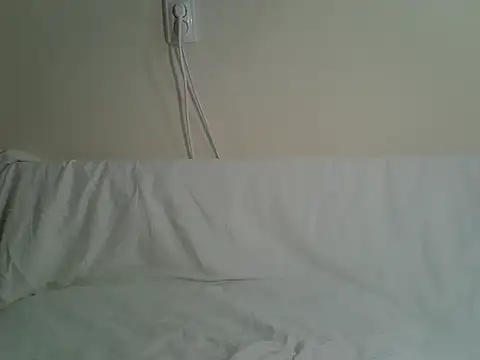 Snapshot of DitaVira chatting on December 18, 8:04 pm DitaVira online show from December 18, 8:04 pm