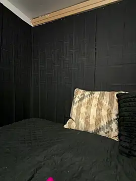 Rakiyahcharms online show from March 26, 5:46 am