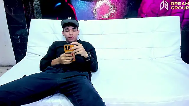 AmazingPartys online show from February 18, 4:52 am