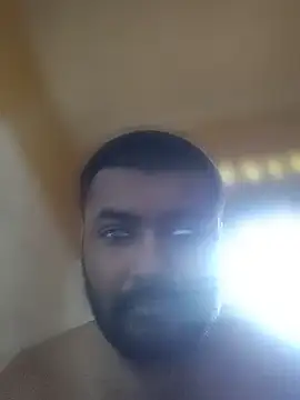 Snapshot of Desi_1992 chatting on June 14, 6:59 am Desi 1992 online show from June 14, 6:59 am