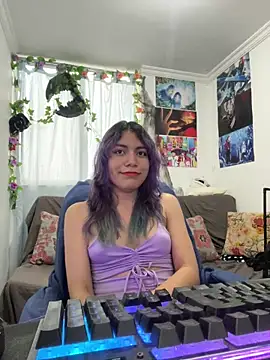 Snapshot of VaioletUwU chatting on March 25, 10:38 pm VaioletUwU online show from March 25, 10:38 pm