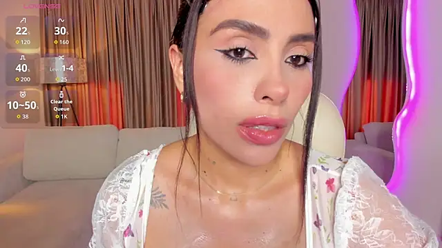 Snapshot of Sarah_Stone_ chatting on July 17, 9:08 pm Sarah Stone online show from July 17, 9:08 pm