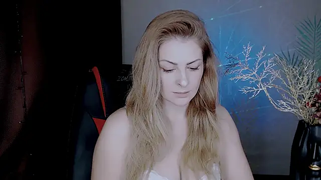 Eleonores online show from December 18, 5:24 am