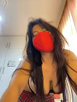 Snapshot of White-Petite chatting on April 23, 12:29 pm White-Petite online show from April 23, 12:29 pm
