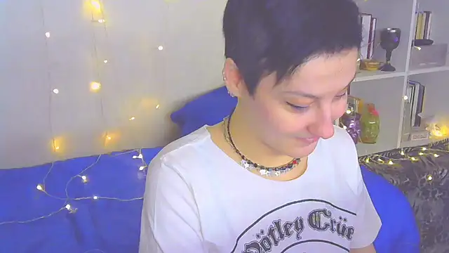 Snapshot of MartaBounty chatting on December 31, 8:02 pm MartaBounty online show from December 31, 8:02 pm