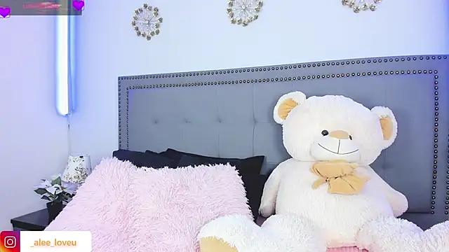 ale lovee online show from March 7, 12:51 am