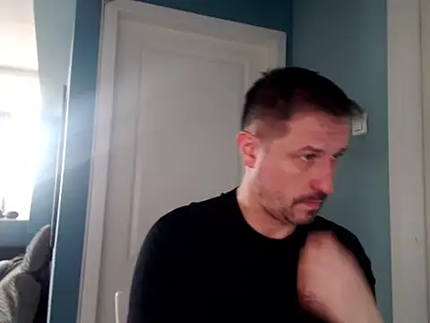 Snapshot of MisterFaithRO chatting on April 19, 2:05 pm MisterFaithRO online show from April 19, 2:05 pm