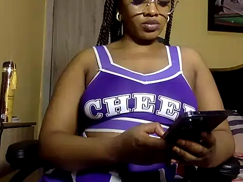 Snapshot of BOOTYBANGER24xx chatting on June 23, 9:29 am BOOTYBANGER24xx online show from June 23, 9:29 am