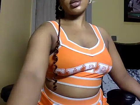 Snapshot of BOOTYBANGER24xx chatting on July 7, 9:02 am BOOTYBANGER24xx online show from July 7, 9:02 am