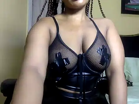 Snapshot of BOOTYBANGER24xx chatting on July 12, 11:12 am BOOTYBANGER24xx online show from July 12, 11:12 am