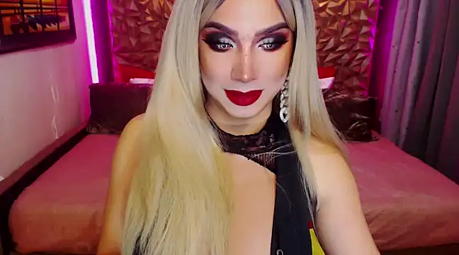 Snapshot of HugeCockDominantXxX chatting on January 17, 5:51 pm HugeCockDominantXxX online show from January 17, 5:51 pm