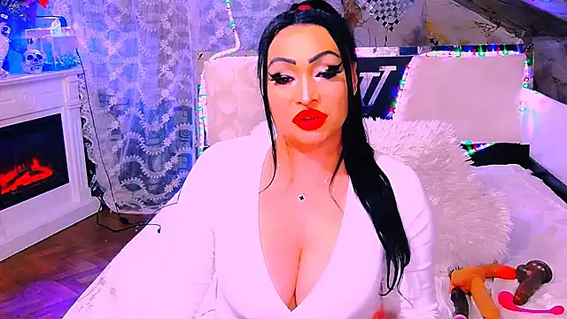 AmyraSunris online show from March 6, 10:50 pm