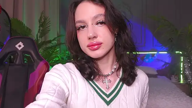 Devilinee online show from December 8, 7:58 am