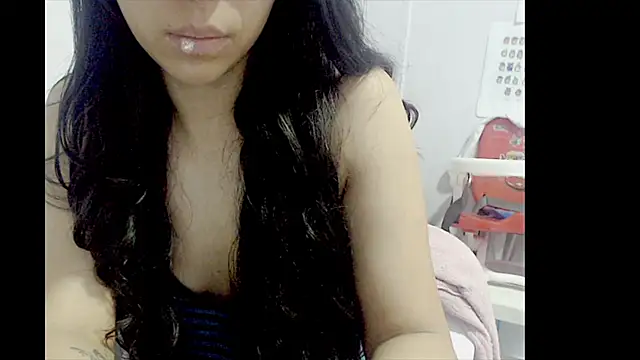 Snapshot of lizztaylor535 chatting on March 3, 3:42 pm lizztaylor535 online show from March 3, 3:42 pm