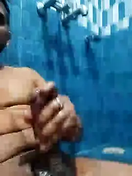 Snapshot of prit720 chatting on November 30, 11:03 am prit720 online show from November 30, 11:03 am