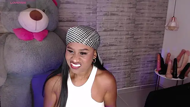 TinnaCobb online show from March 12, 4:13 pm