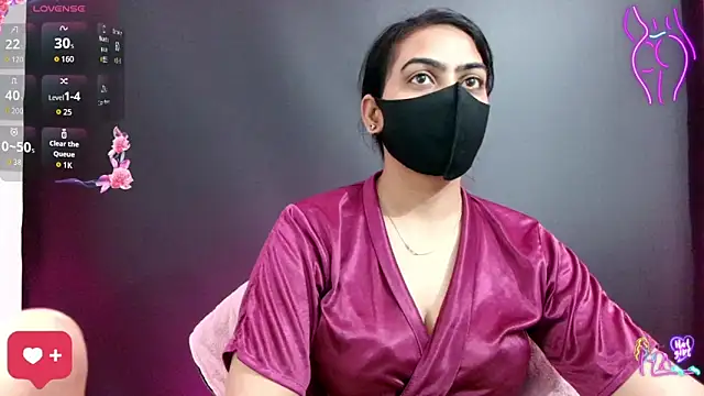 Snapshot of DesiZoya chatting on May 3, 9:43 pm DesiZoya online show from May 3, 9:43 pm