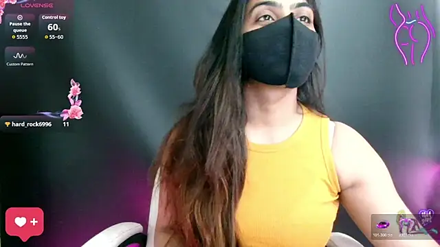 Snapshot of DesiZoya chatting on July 13, 7:33 am DesiZoya online show from July 13, 7:33 am