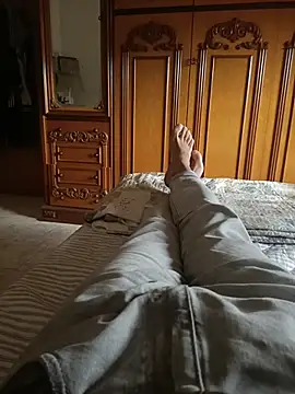 Snapshot of Bobby967 chatting on November 18, 9:36 am Bobby967 online show from November 18, 9:36 am