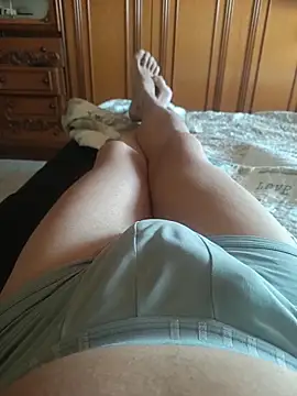 Bobby967 online show from April 3, 6:44 am