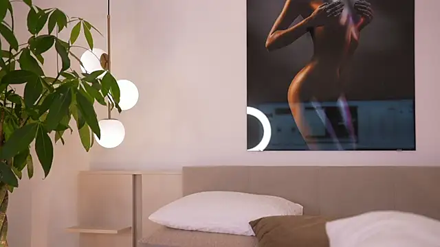 DoviaClaire online show from November 10, 7:40 am