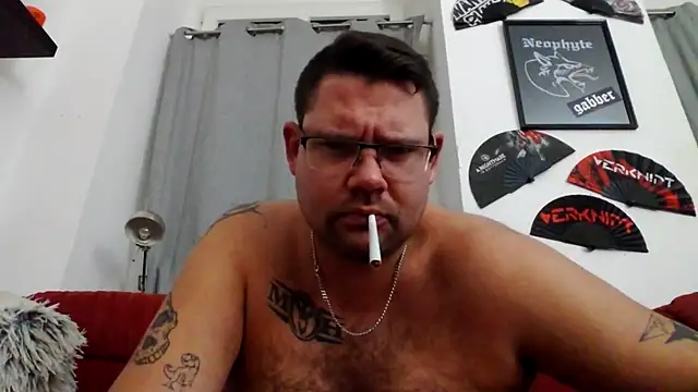 Snapshot of sexykevin17cm chatting on January 16, 11:09 pm sexykevin17cm online show from January 16, 11:09 pm