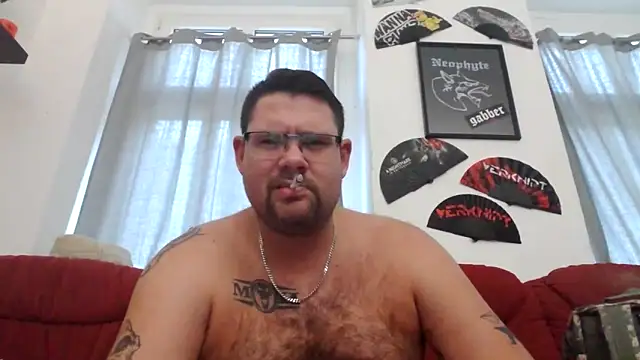 Snapshot of sexykevin17cm chatting on February 16, 2:13 pm sexykevin17cm online show from February 16, 2:13 pm