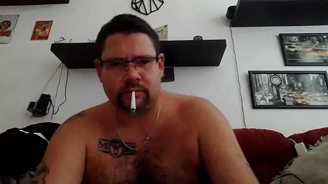 Snapshot of sexykevin17cm chatting on February 19, 3:08 pm sexykevin17cm online show from February 19, 3:08 pm