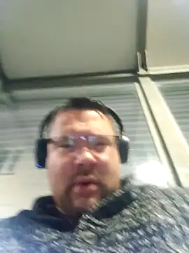 Snapshot of sexykevin17cm chatting on April 5, 4:20 am sexykevin17cm online show from April 5, 4:20 am