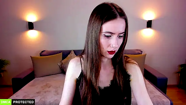 TheWoman   online show from November 25, 7:14 pm