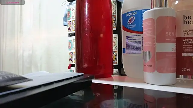 Snapshot of katalinahell2 chatting on September 23, 9:29 pm katalinahell2 online show from September 23, 9:29 pm