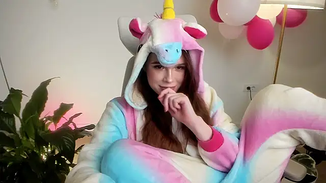 Snapshot of Pokemeboy chatting on March 17, 5:38 pm Pokemeboy online show from March 17, 5:38 pm