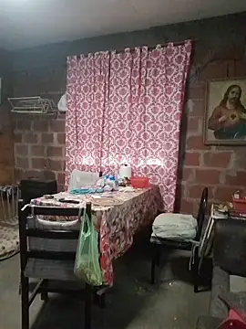 Snapshot of Eze_mole chatting on November 2, 10:50 am Eze mole online show from November 2, 10:50 am