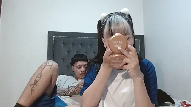 dulce maria x online show from April 18, 11:03 am