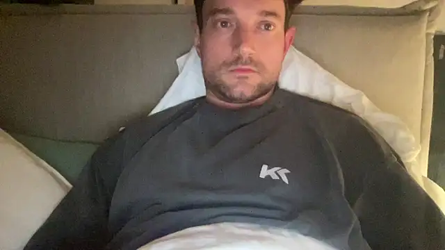 Snapshot of Jayjay1999x chatting on March 11, 11:15 pm Jayjay1999x online show from March 11, 11:15 pm