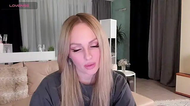 Libby Nora online show from January 21, 5:51 pm