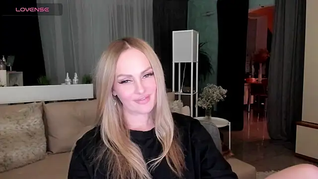 Libby Nora online show from February 10, 4:04 pm