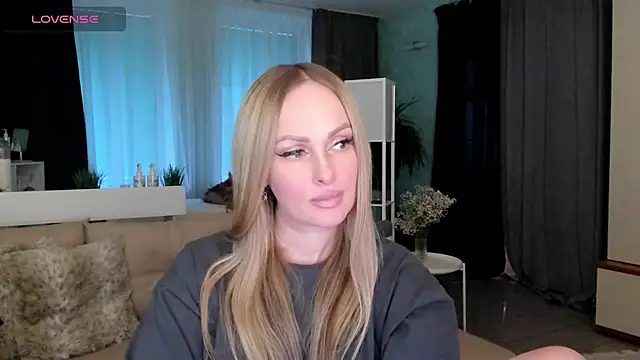 Libby Nora online show from February 18, 2:59 pm