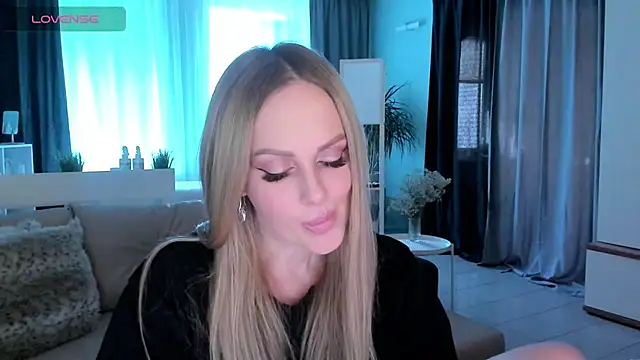 Libby Nora online show from February 28, 12:52 pm