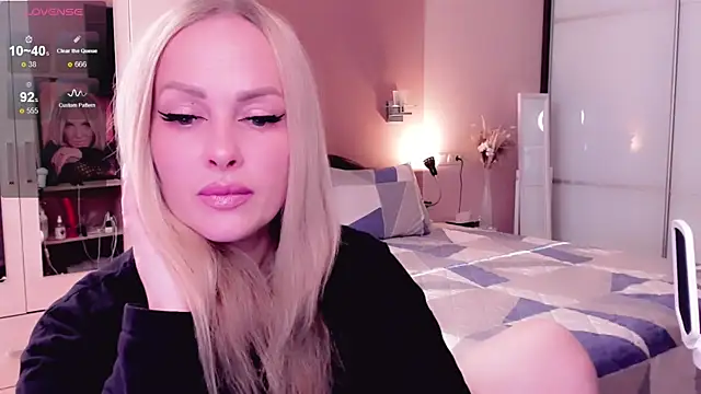 Libby Nora online show from October 8, 10:46 am