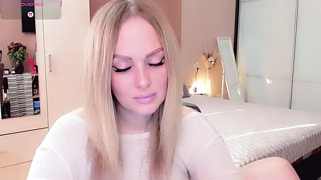 Libby Nora online show from March 15, 10:10 am