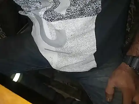 Snapshot of robertocastillo-2017 chatting on September 30, 5:12 am robertocastillo-2017 online show from September 30, 5:12 am